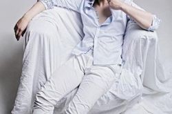 艾伦是什么样的人,艾伦演化身白娘子