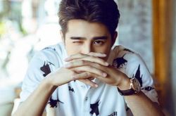 姜潮姨妈指其与男性过于亲密 姜潮愤然与男嘉宾离开