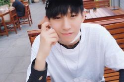 康榕最新个人资料 康榕杨曦大秀恩爱