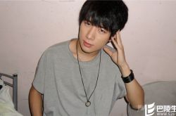 李宏毅哥哥李明霖背景资料揭秘 李明霖竟和吴亦凡同公司