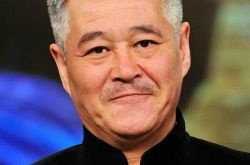 赵本山直播首秀变掌勺大厨 粉丝贾乃亮全程在线