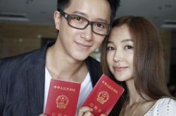 韩庚与姚星彤晒结婚证 韩庚的历任绯闻女友