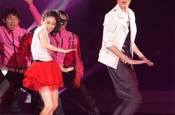 刘美含于小彤成舞伴 于小彤暧昧表白刘美含