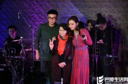 卓伟否认被张靓颖利用：是老太太为女儿暂忍