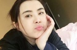 再见聂小倩 曝王祖贤近照撅嘴自拍