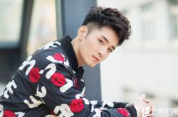 何奉天个人资料及近况曝光 何奉天抱白宇大腿力证直男