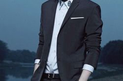 李炜个人资料背景揭秘 歌手李炜翻旧账斥恶意炒作被疑炒作