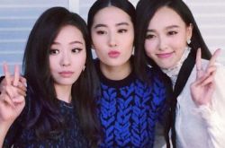 神仙姐姐刘亦菲当伴娘了！ 张靓颖婚礼伴娘团曝光