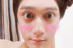 辣眼睛！蒋劲夫晒自拍秒变刘梓晨 李治廷这样评价