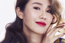 黄心娣主演电视剧《稍息立正我爱你》 黄心娣展露好身材惊艳众人