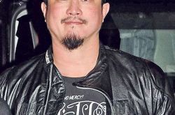 何超仪陈子聪恋情 何超仪转战演艺圈