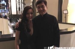 PS过度遭吐槽 王力宏老婆性感合影成龙