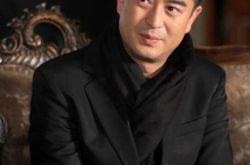 提供事业帮助？ 张嘉译家访孙铱多次出入其寓所