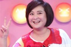 贾玲是姜昆的私生女吗 姜昆一张照片让事情真相大白