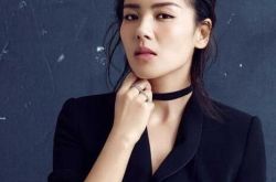 刘涛登杂志双封面 大秀美腿深夜灌吴秀波微醉样迷人【图】