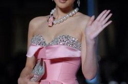 范冰冰走光图 以及那些她想销毁爆丑照