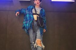 杨雅捷向易烊千玺道歉 杨雅捷为什么辱骂易烊千玺？