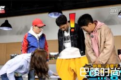 李光洙的裤子上扎了个小鸡鸡 笑死了在场的女嘉宾了