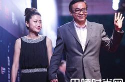 尔冬升因出轨老婆与其离婚？老来得女新恋情也幸福