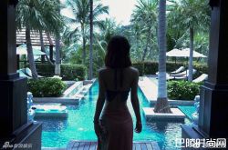 赵丽颖罕见比基尼照曝光