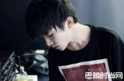 易烊千玺的女友是谁？易烊千玺醉吻女友什么回事