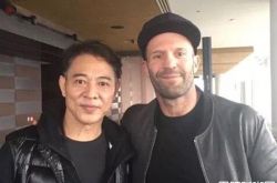 李连杰缺席计春华葬礼被骂 私下做善事家人感谢