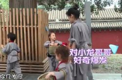 释小龙真实年龄多大？铁粉崩溃我不相信