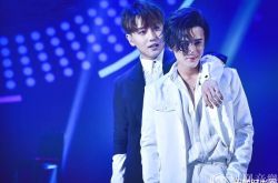 檀健次和赵泳鑫什么关系？檀健次和赵泳鑫出轨是真的吗