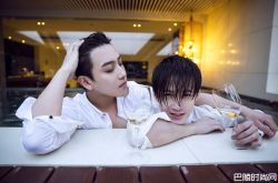 檀健次施艳飞事件？檀健次出柜赵泳鑫真的吗