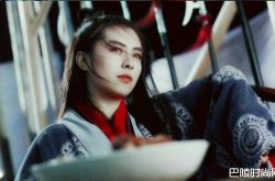 王祖贤为何隐退？王祖贤隐退后干什么去了