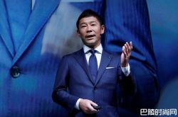 前泽友作有多少钱？砸1亿送100位网友红包