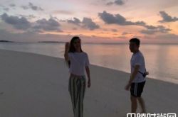 Baby海边散步神秘男是谁？Baby元宵节约会被拍