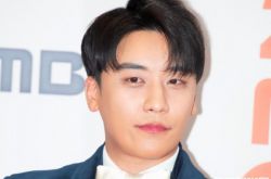 胜利爆叫小姐性招待私信曝光 YG强硬回应了