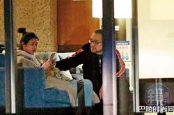 黄立成很有钱吗？黄立成老婆是谁