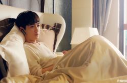 朱一龙家境到底怎么样？从小富养多才艺有修养