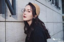 靳梦佳家世背景是什么 靳梦佳整容了吗