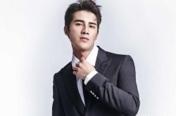 姜潮为什么被雪藏？求婚麦迪娜又火了一把