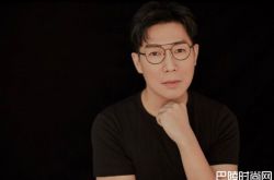 品冠女友是谁？收前任喜帖装大方