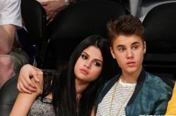 最后一张小贾斯汀照片也删了 赛琳娜彻底掰了8年情