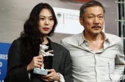 洪尚秀婚内出轨小22岁影后金敏喜 韩大导演离婚诉讼败诉