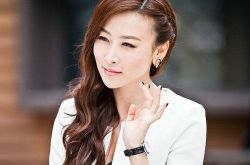  曾轶可对抗机场安检牵出毛俊杰黑历史 毛俊杰胸大吗三围多少