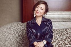 邓萃雯八卦黑历史！江华的“插刀”谁的错误