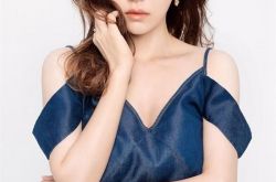 张靓颖什么时候离婚的？逼婚不久感情又放过了谁