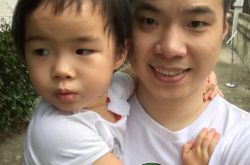 黄奕前夫黄毅清曝没拿刀捅算理智 俩人关系因女儿稍有缓解