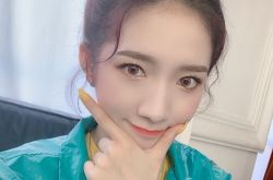 孟美岐火辣湿身照曝光 比基尼布料完全包不住