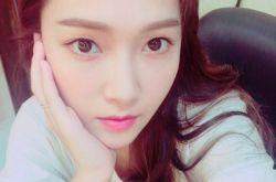 郑秀妍为什么被排挤退团 性格原因导致团友不和