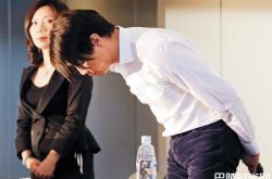 陶喆酒吧激吻混血女星被抓包 4年前约炮又带妹回家又遭挖出