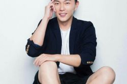 谢苗跟李连杰什么关系？两人关系降到冰点是怎么回事