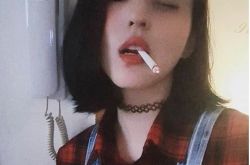 韩素希黑历史 爆红后刺青哈烟照曝光