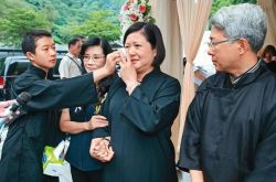 崔佩仪痛批19年老公骗子 婚后无性生活17年